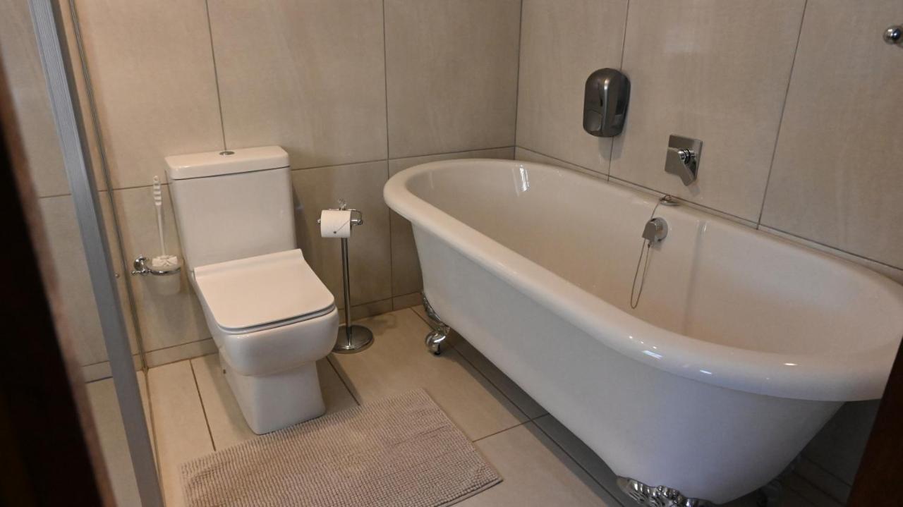 Lamor Guest House Middelburg  Bagian luar foto